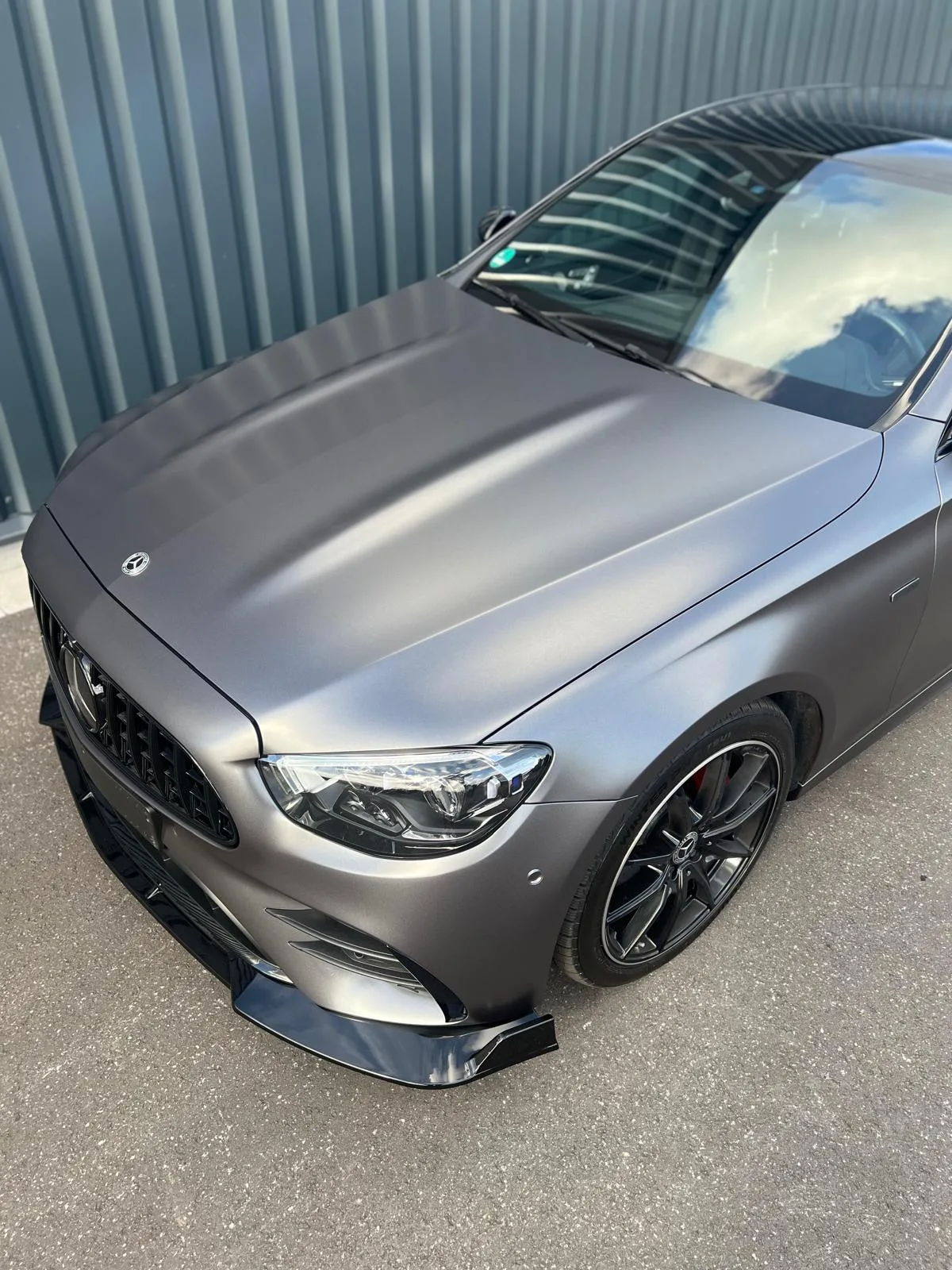Mercedes E-Klasse Satin Grau